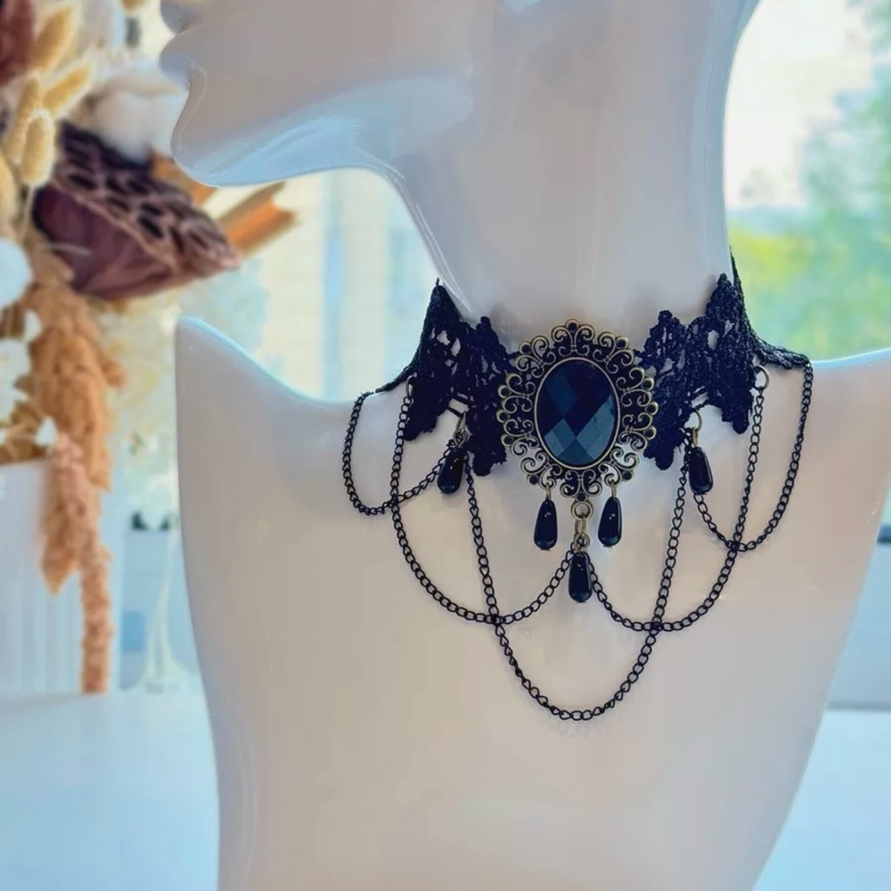 New Vintage Choker Necklace Black Sapphire Gothic in box - Picture 3 of 9